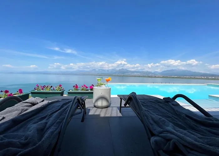 Breeze With A Pool & Magnificent Views * Široka