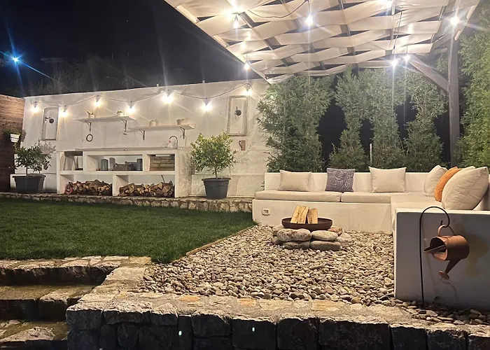 Villa Breeze With A Pool & Magnificent Views Široka