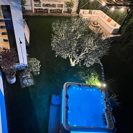 Breeze With A Pool & Magnificent Views *